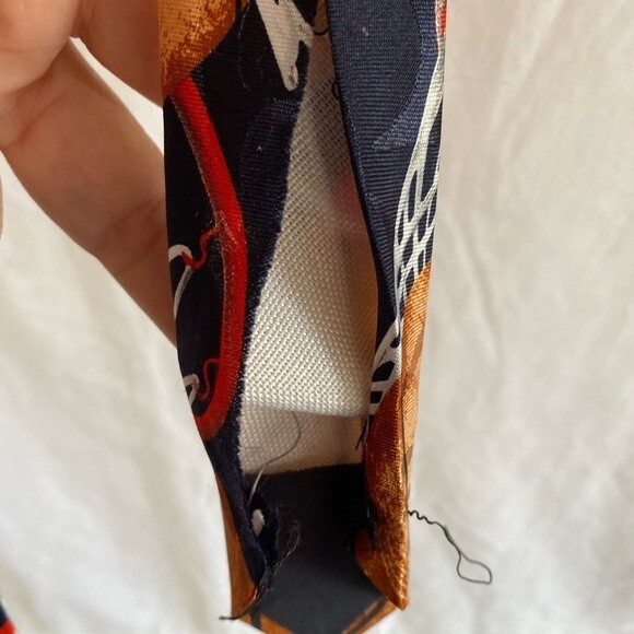 Roberto Cellini Basketball Hoops Men’s Neck Tie - Picture 5 of 7